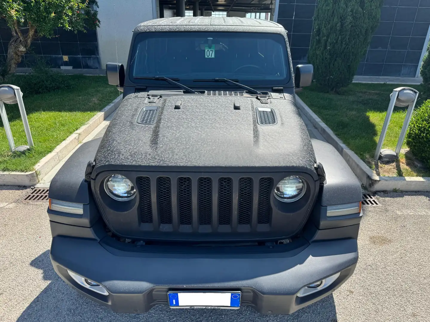 Jeep Wrangler Unlimited 2.2 Mjt II Sahara Чорний - 2