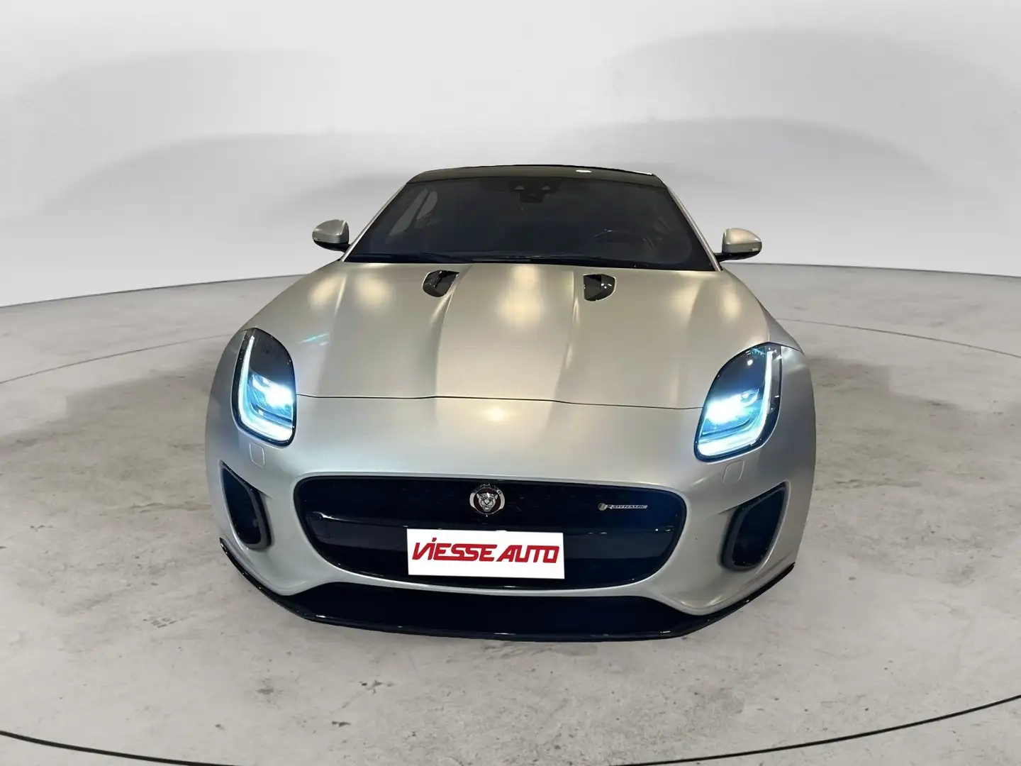 Jaguar F-Type 30t R-Dynamic 2.0 300 CV Argent - 2