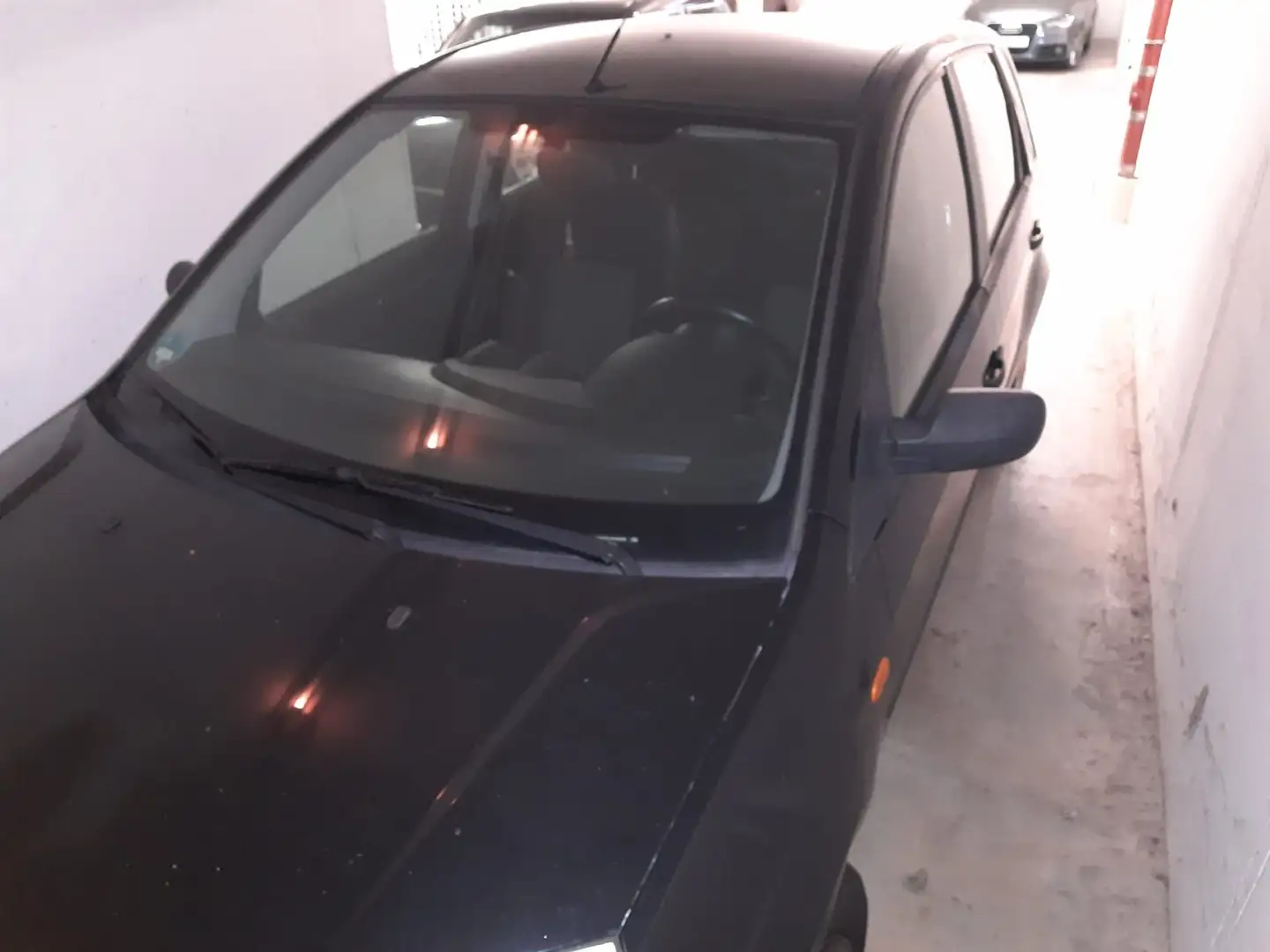 Ford Fiesta Fiesta 1.3 Viva Schwarz - 2