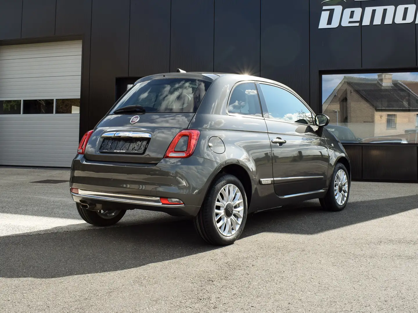 Fiat 500 1.2 Lounge Edition 1ste eigenaar Navi/Pano/Carplay Grijs - 2