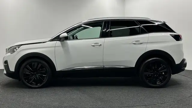 Peugeot 3008 view 8