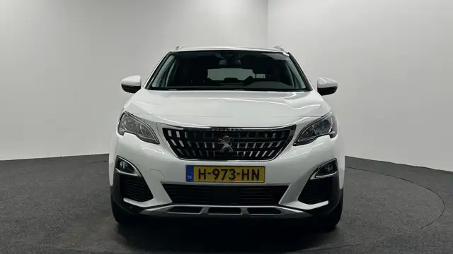 Peugeot 3008 view 6