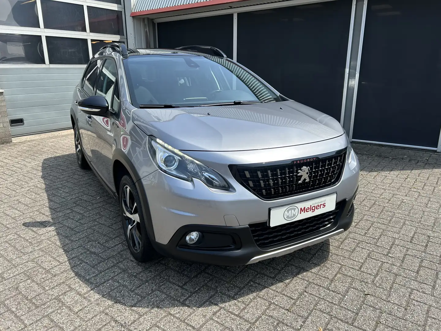 Peugeot 2008 1.2 PureTech GT-line Gris - 1