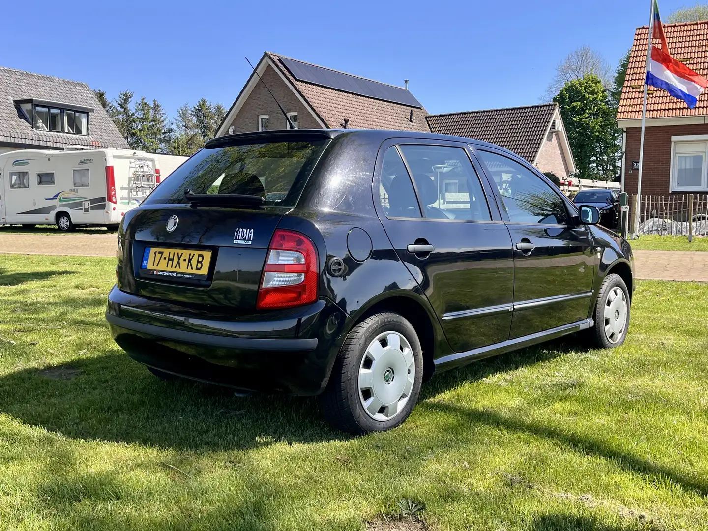 Skoda Fabia 1.4 Comfort 1.4 16v LPG-G3 Zwart - 2