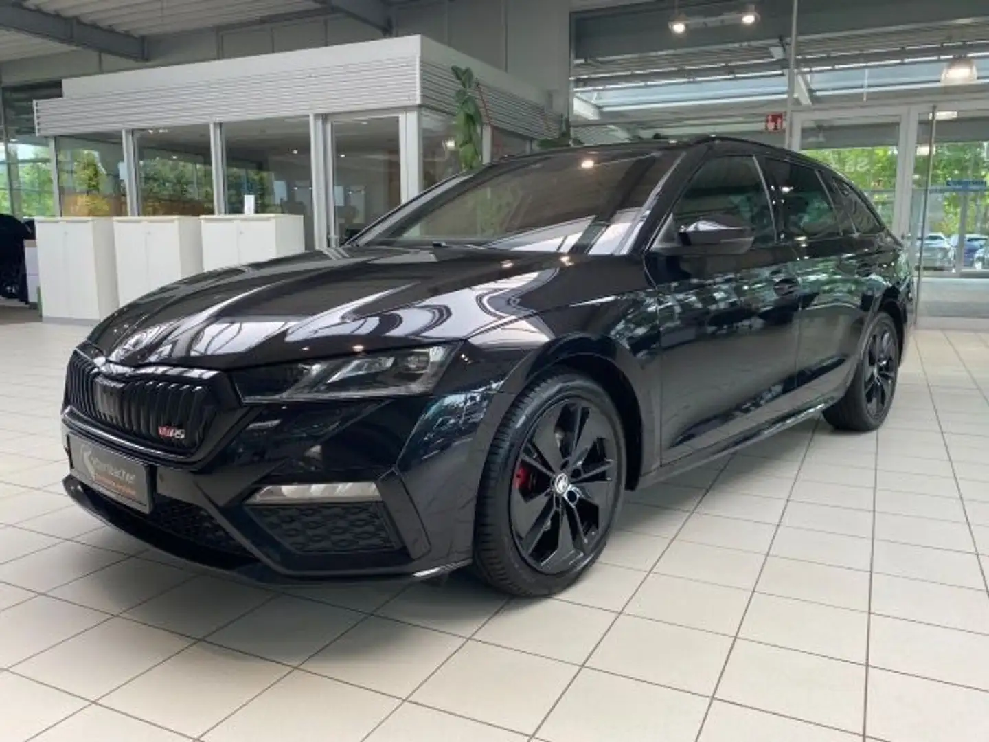 Skoda Octavia Combi RS 2.0 TDI DSG AHK Navi Pano HUD Noir - 2