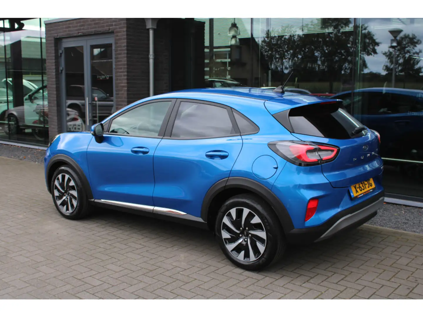 Ford Puma 1.0 EcoBoost Hybrid Titanium Blauw - 2