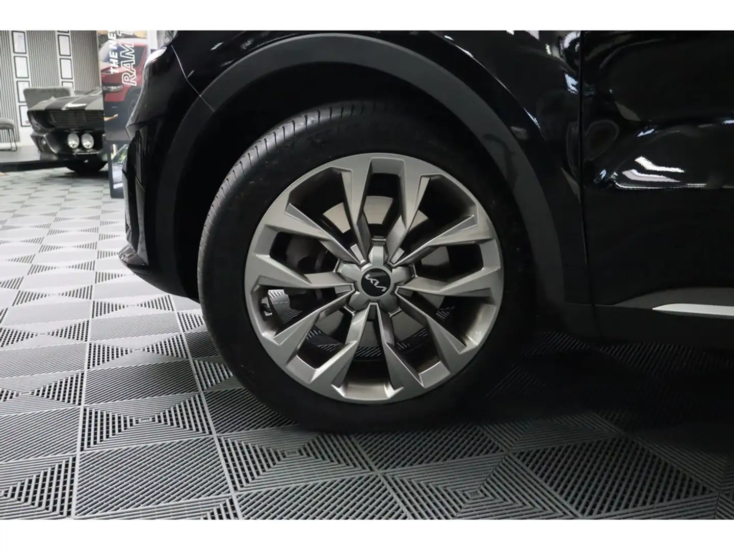 Kia Sorento 2.2 CRDi Spirit 4WD Leder, B&O Voll!!! Negru - 2