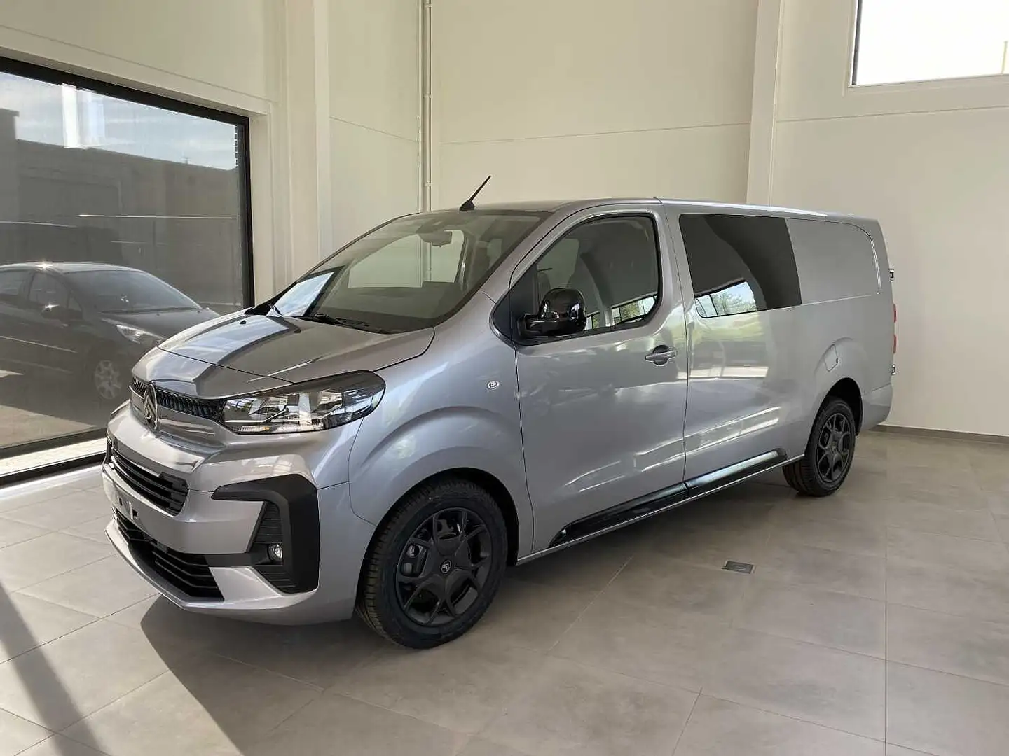 Citroen Jumpy 2.0 BlueHDi XL DUBBELE CABINE EAT 180pk * AUTOMAAT Gris - 1