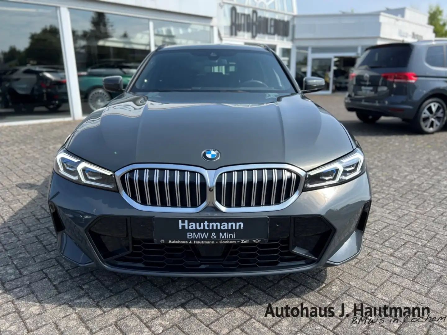 BMW 320 d Touring M SPORT *NP:70.510€*ACC*360°*HUP* Grau - 2