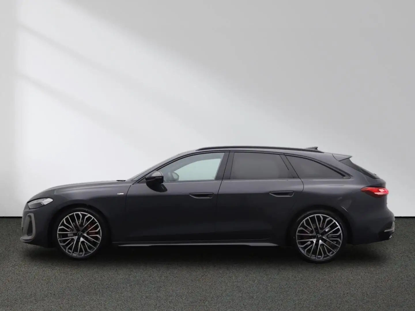 Audi A5 Avant TDI quattro 150 kW S line B&O Kamera Grau - 2