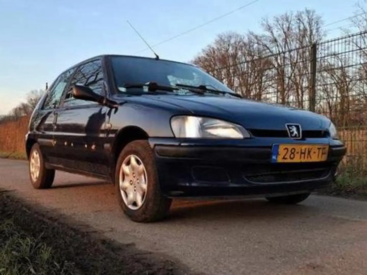 Peugeot 106 106 1.1 XT Azul - 2