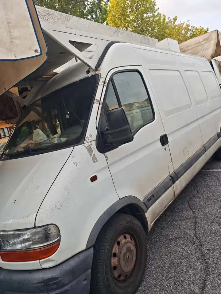 Renault Master 2.8 dTi L3H2, foto 2