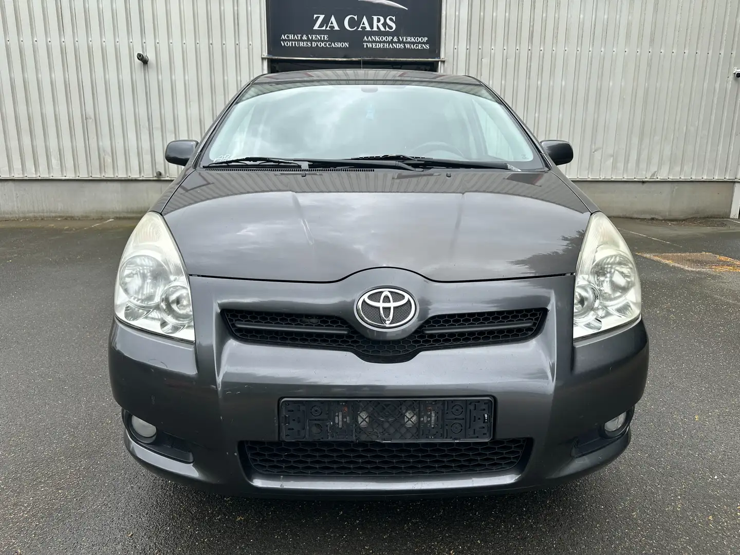 Toyota Corolla Verso 1.8i VVT-i 16v Linea Tribe 7pl./UNIQUEMENT EXPORT Grijs - 2