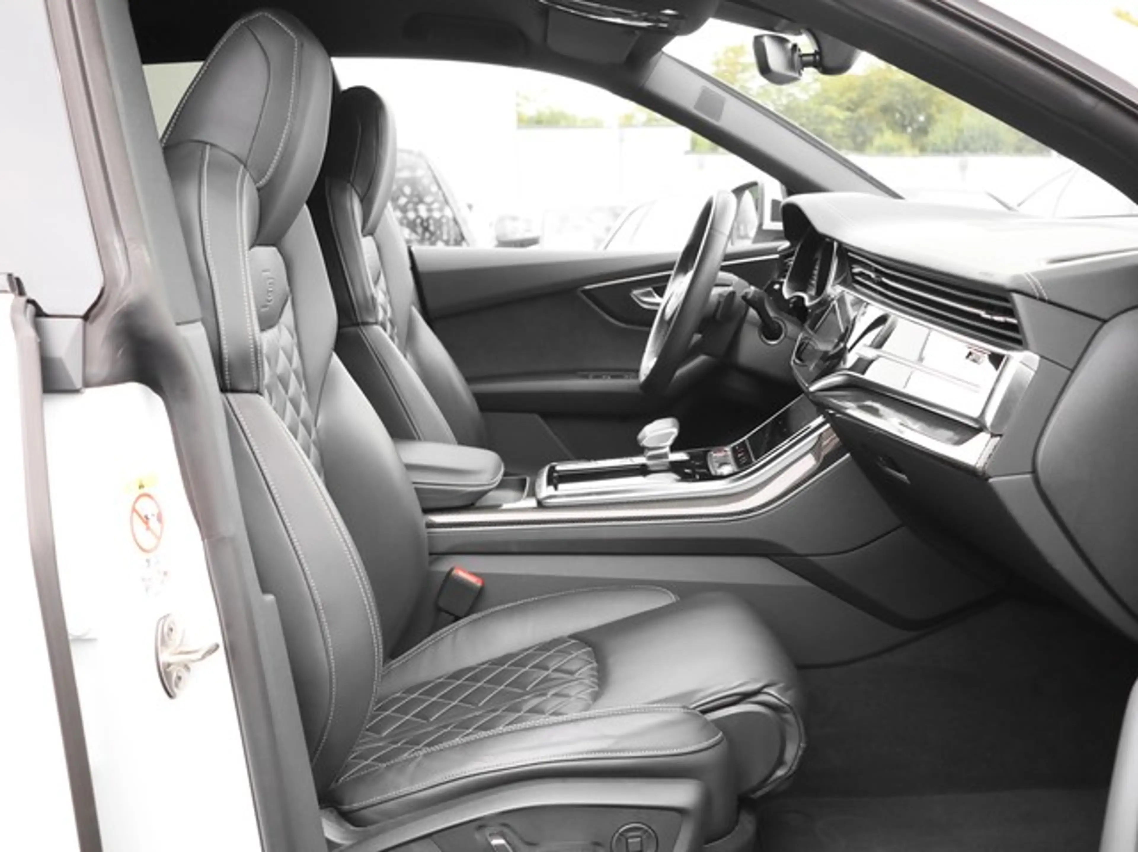 Audi SQ8 TFSI LM23 AHK ACC HD Matrix LED B&O Luft. Ambie... — photo 6