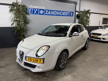 1.4 T-Jet 155PK // NL auto // Carplay