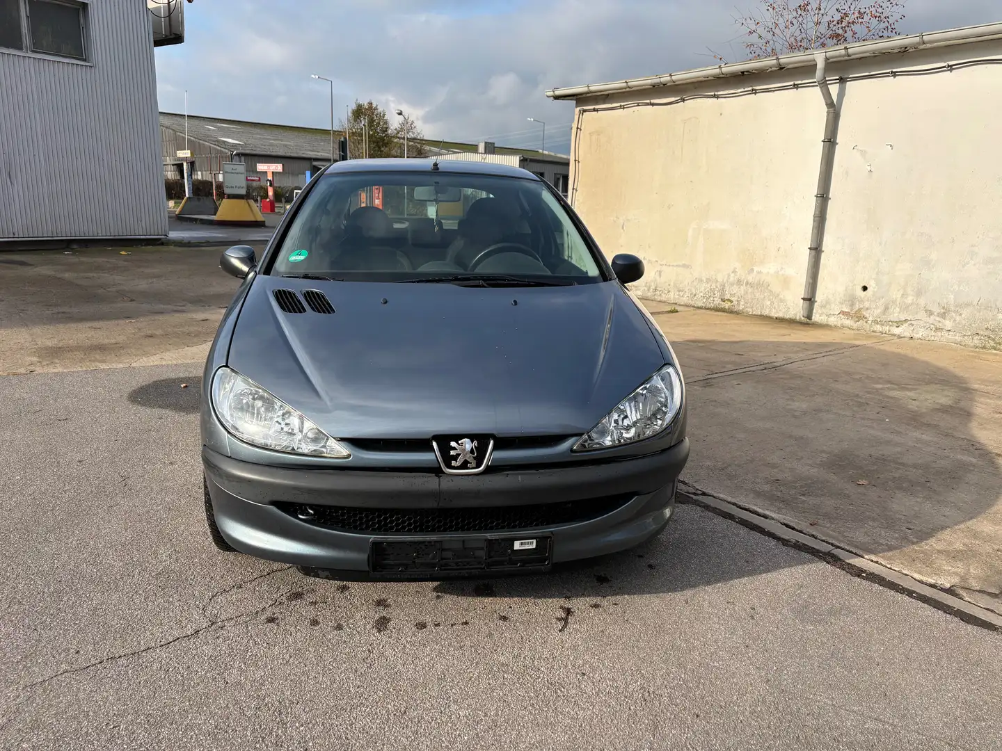 Peugeot 206 206  3-Türer 75 Grand Filou Cool TÜV Neu Grau - 2