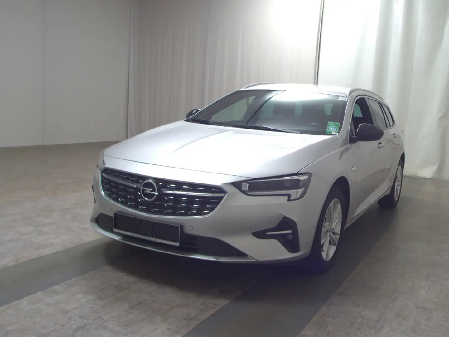 Opel Insignia ST 2.0 CDTI Business Ed. Navi LED HuD Silber - 2