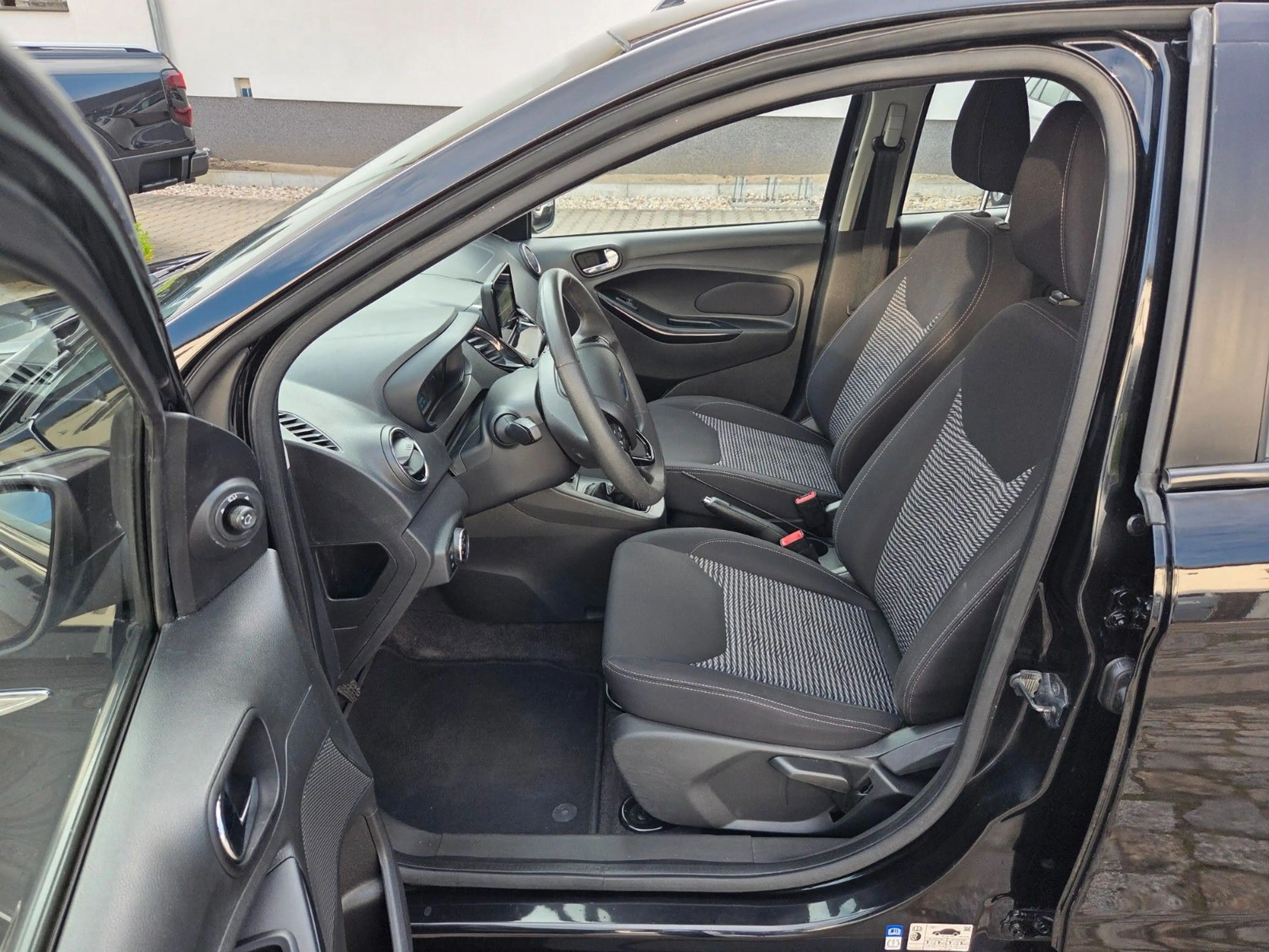 Ford Ka/Ka+ KA+ Cool & Connect Scheckheftgepflegt — photo 11