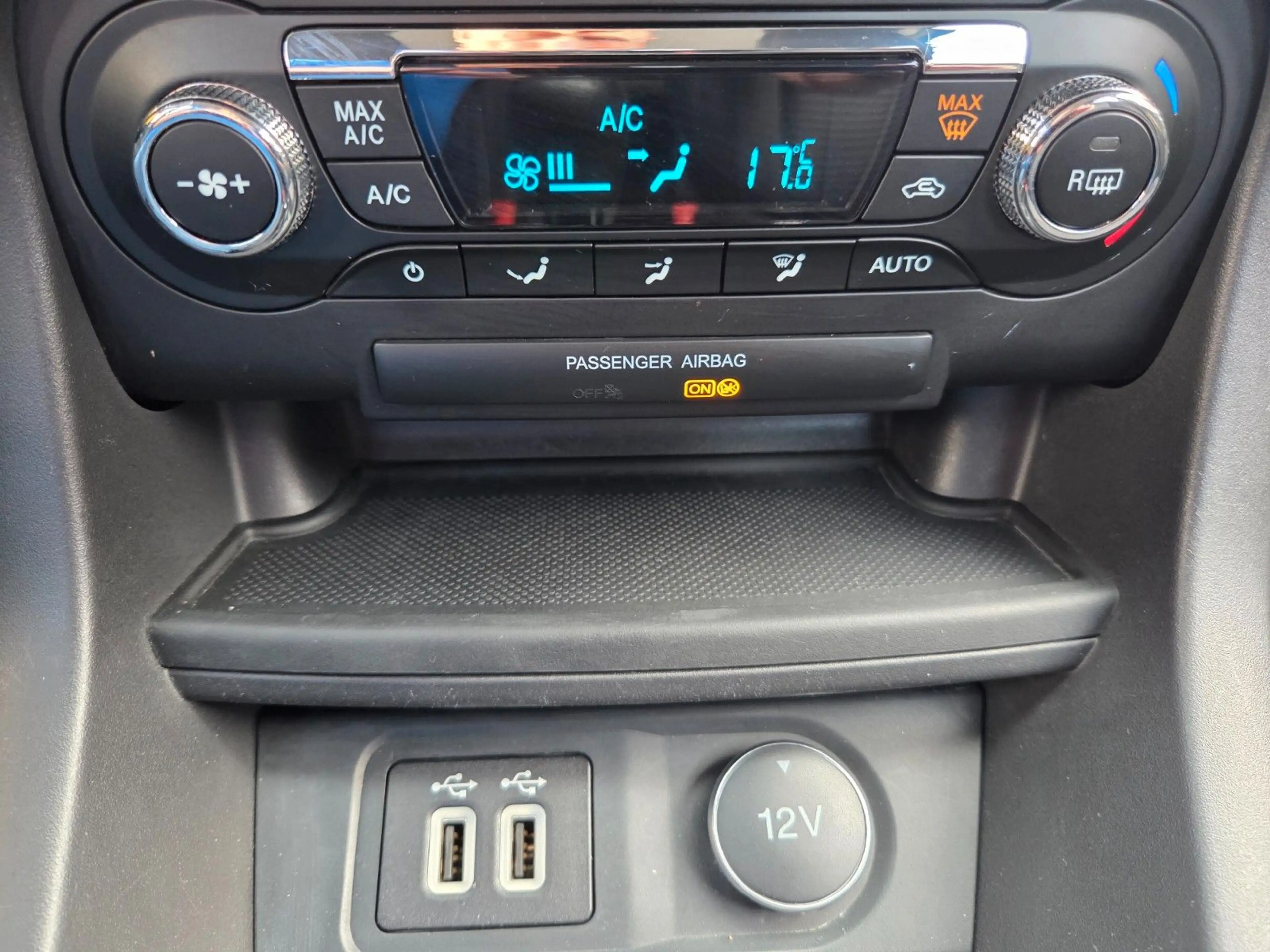 Ford Ka/Ka+ KA+ Cool & Connect Scheckheftgepflegt — photo 29