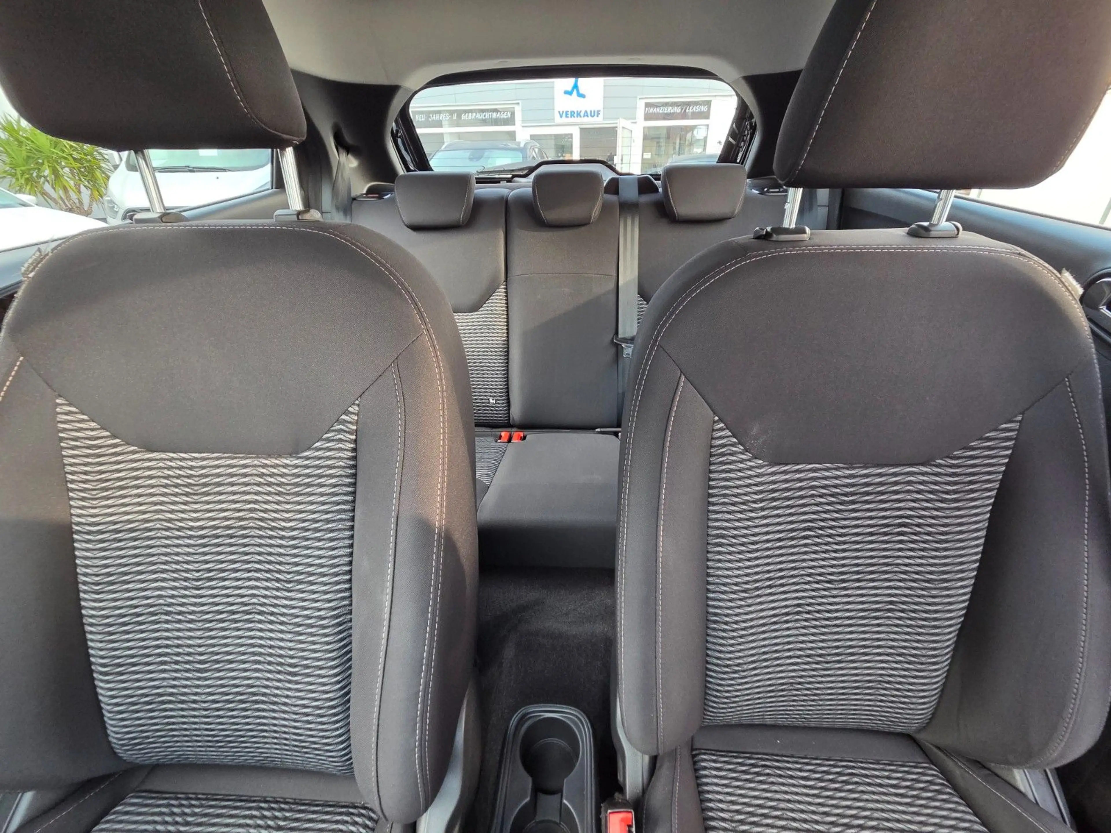 Ford Ka/Ka+ KA+ Cool & Connect Scheckheftgepflegt — photo 36