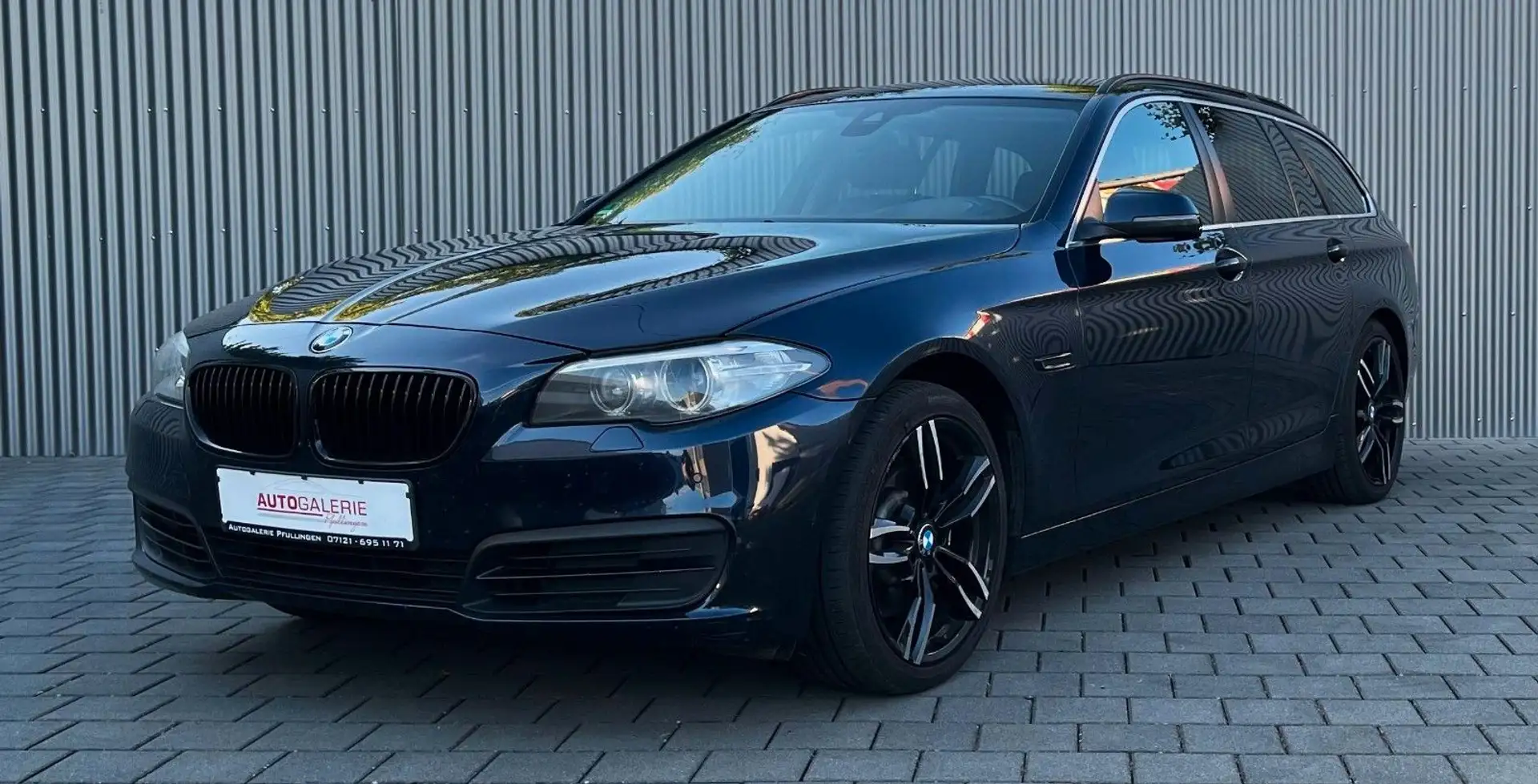 BMW 530 Baureihe 5 Touring 530 d xDrive Euro6 Bleu - 1