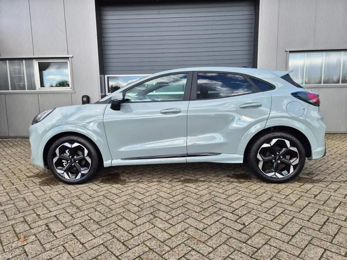 Ford Puma Puma 1.0 EcoBoost Hybrid Aut. ST-LINE X Grijs - 2