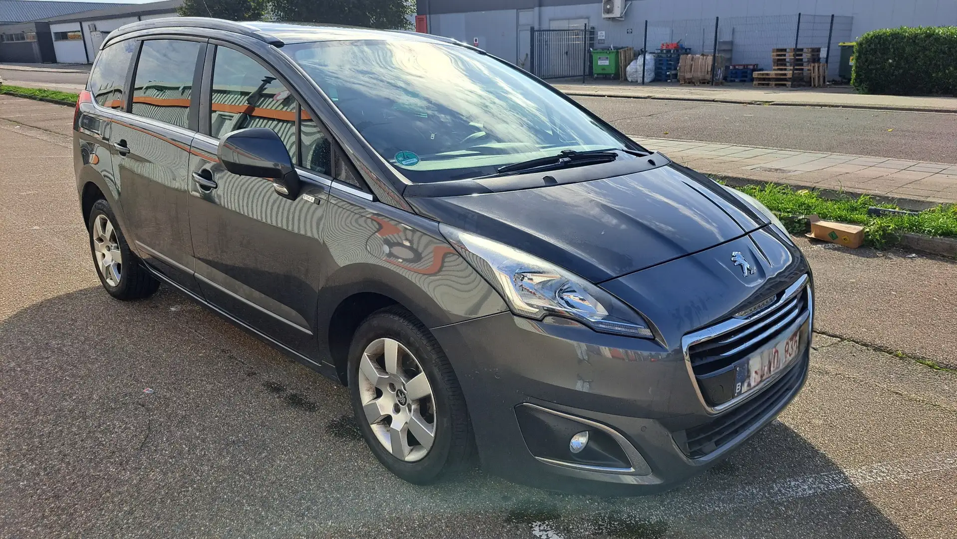 Peugeot 5008 1.6 HDi Style - 1