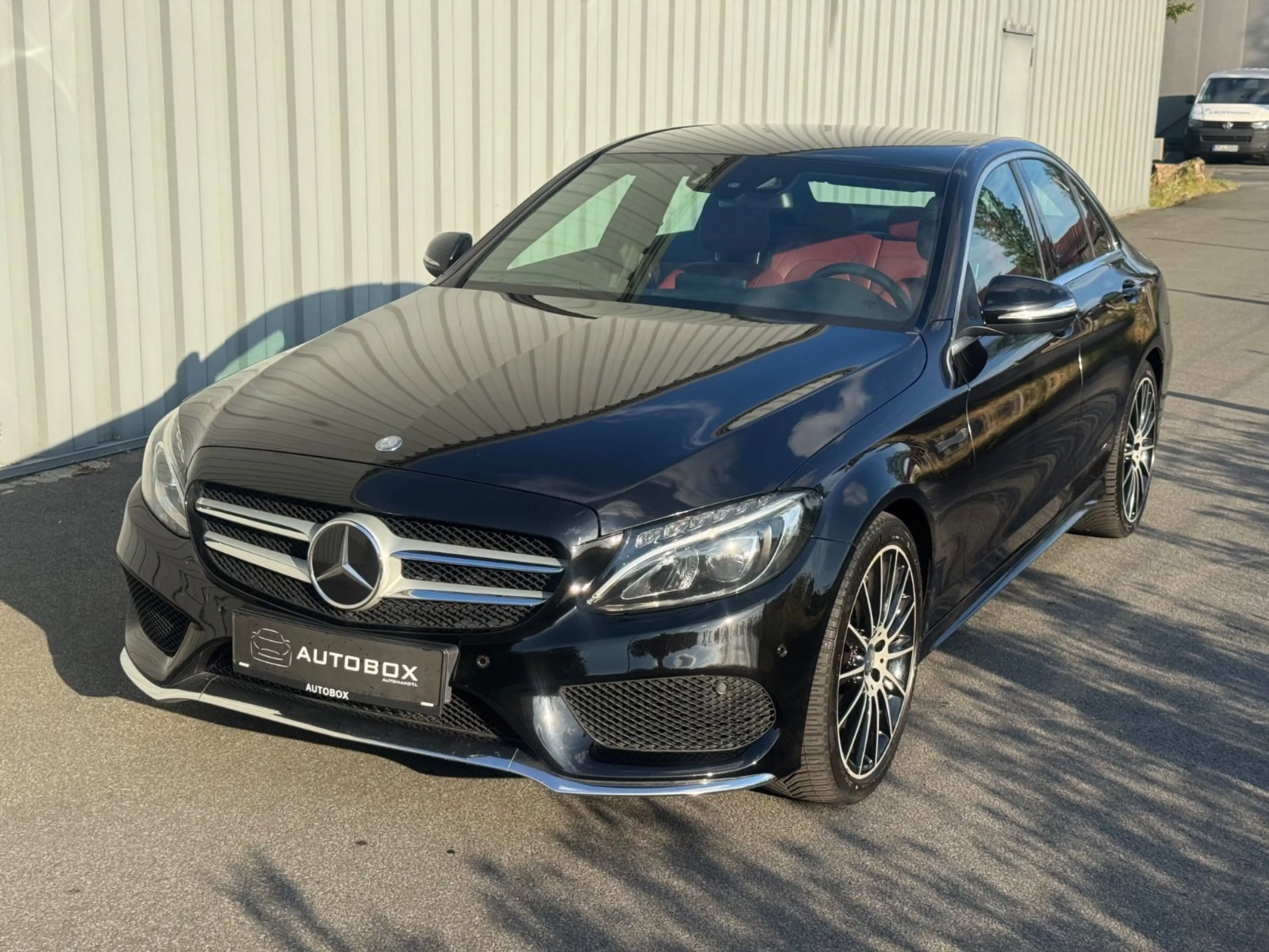 Mercedes-Benz C 250 *AMG*KEYLESS*BURMESTER*MEMORY*DIST+*AHK* — photo 3