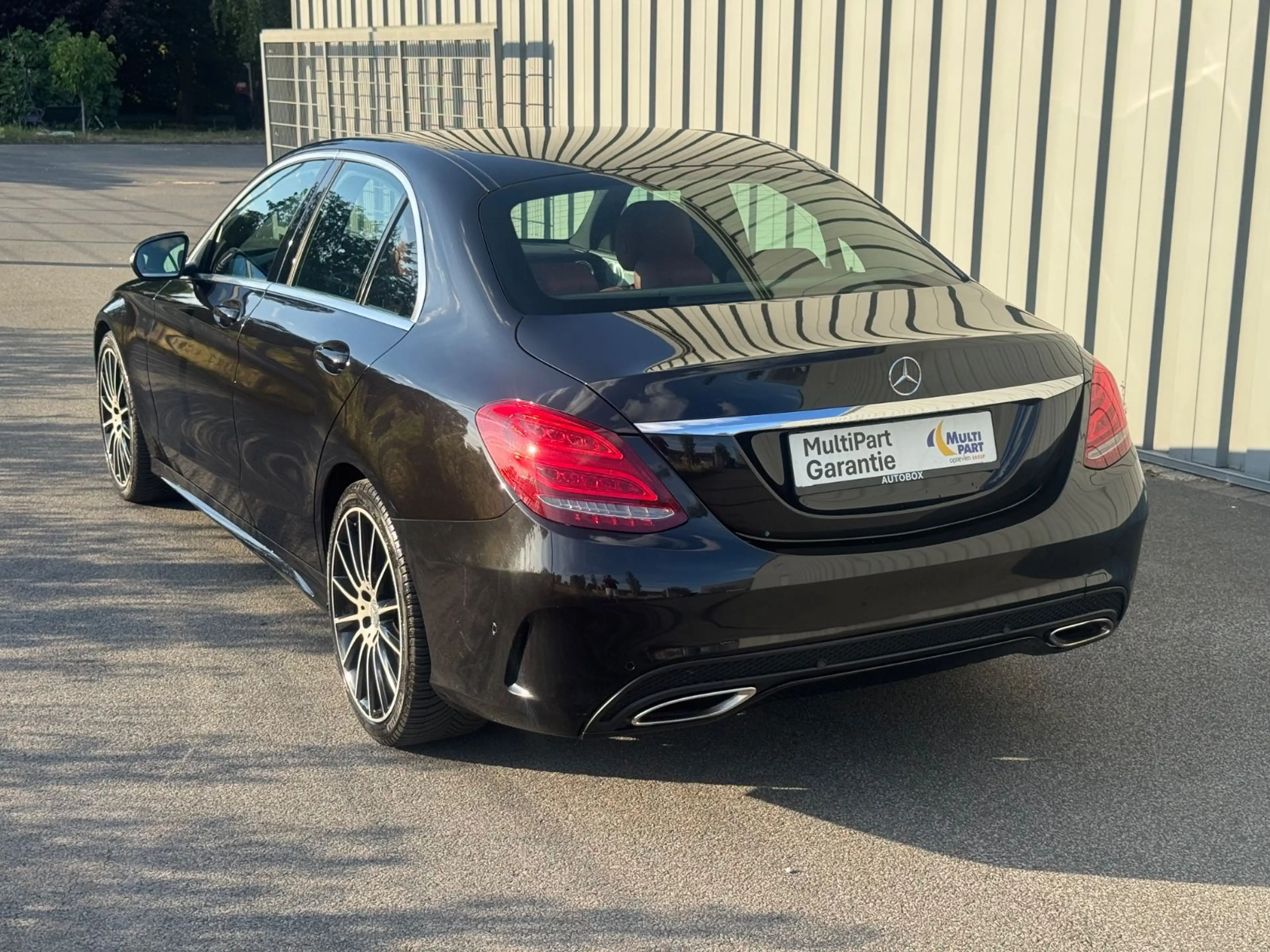 Mercedes-Benz C 250 *AMG*KEYLESS*BURMESTER*MEMORY*DIST+*AHK* — photo 4