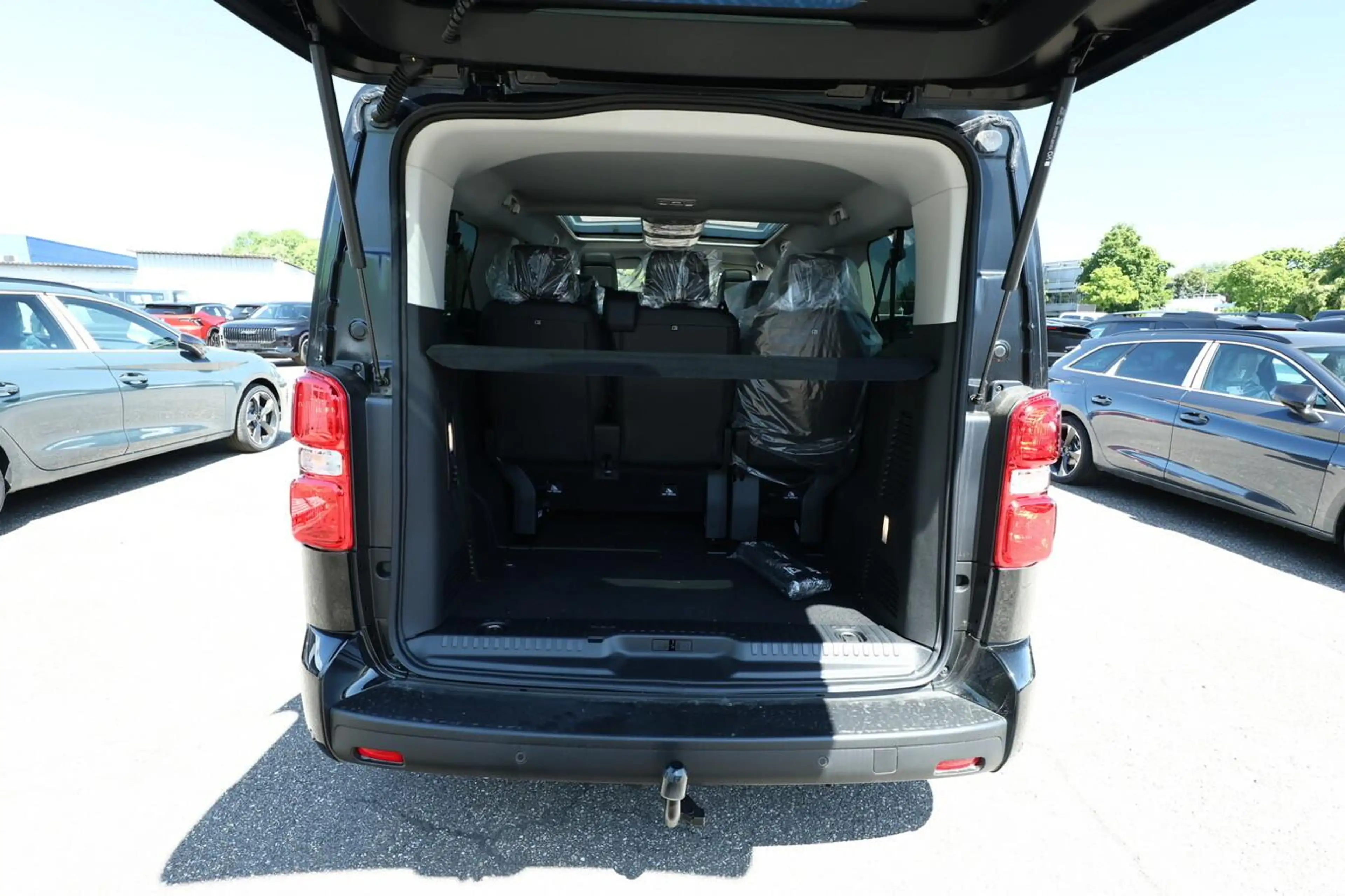 Citroen Spacetourer MAX AT XL Pano AHK Nav Leder Kam Key 132 kW (17... — photo 11