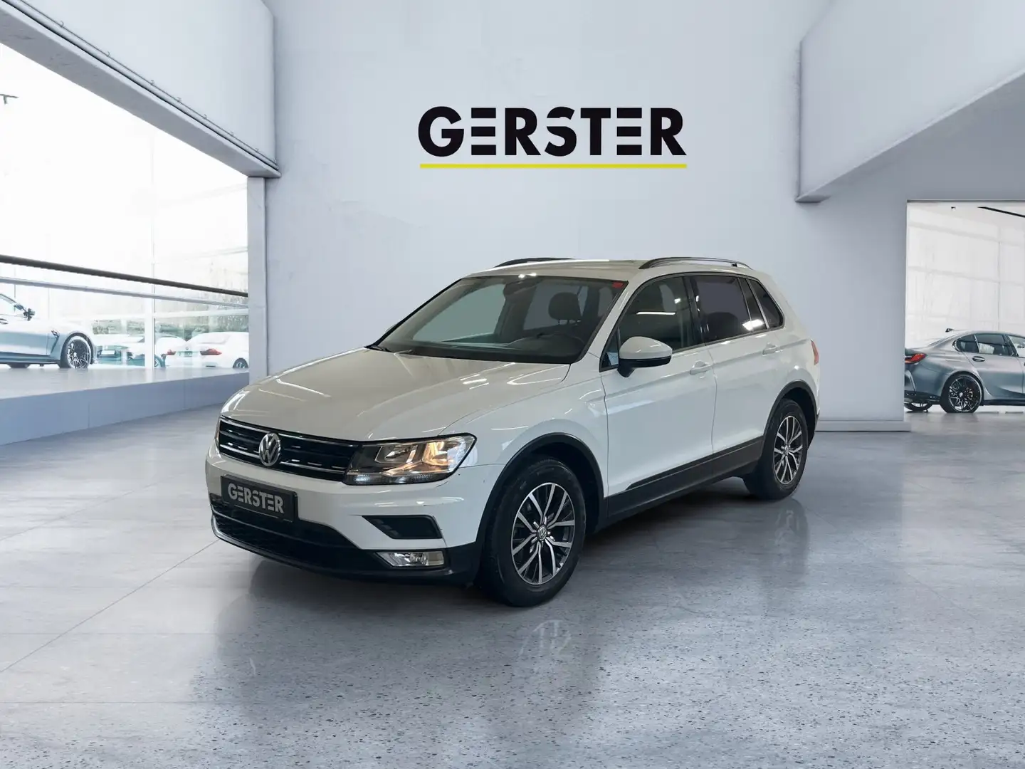 Volkswagen Tiguan 2.0 TDI BMT Trendline KlimaA LM PDC SpurH Weiß - 1