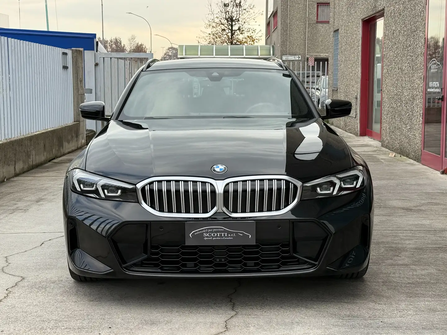 BMW 320 D Touring xdrive MSport auto Schwarz - 2