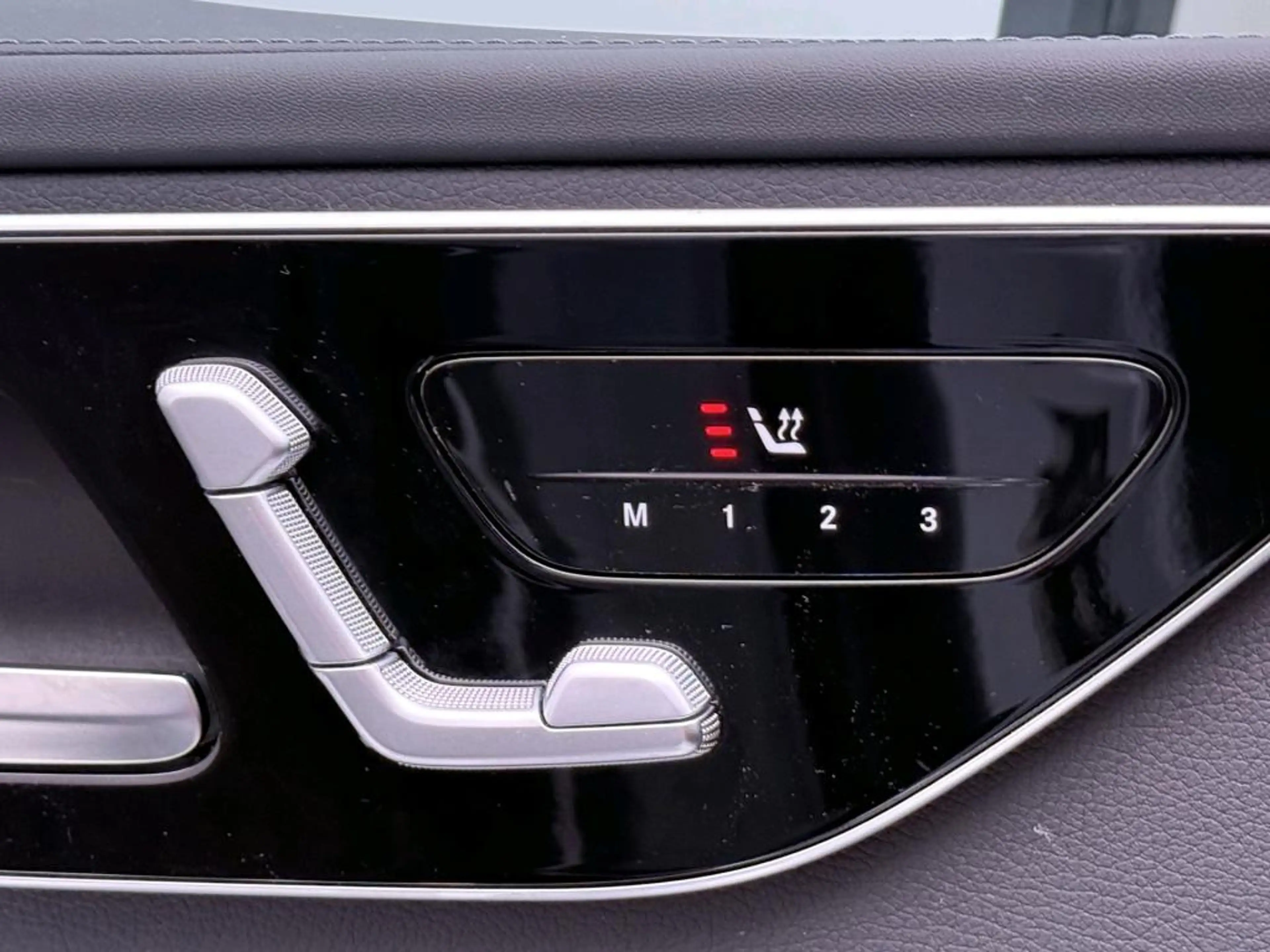 Mercedes-Benz C 300 Estate e Business Solution AMG AMG Line | Night Pa — photo 7