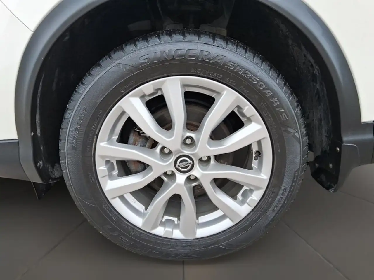 Nissan Qashqai снимка Nissan Qashqai
