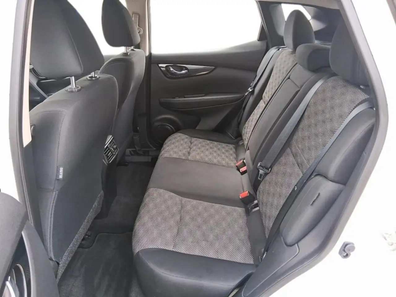 Nissan Qashqai снимка Nissan Qashqai