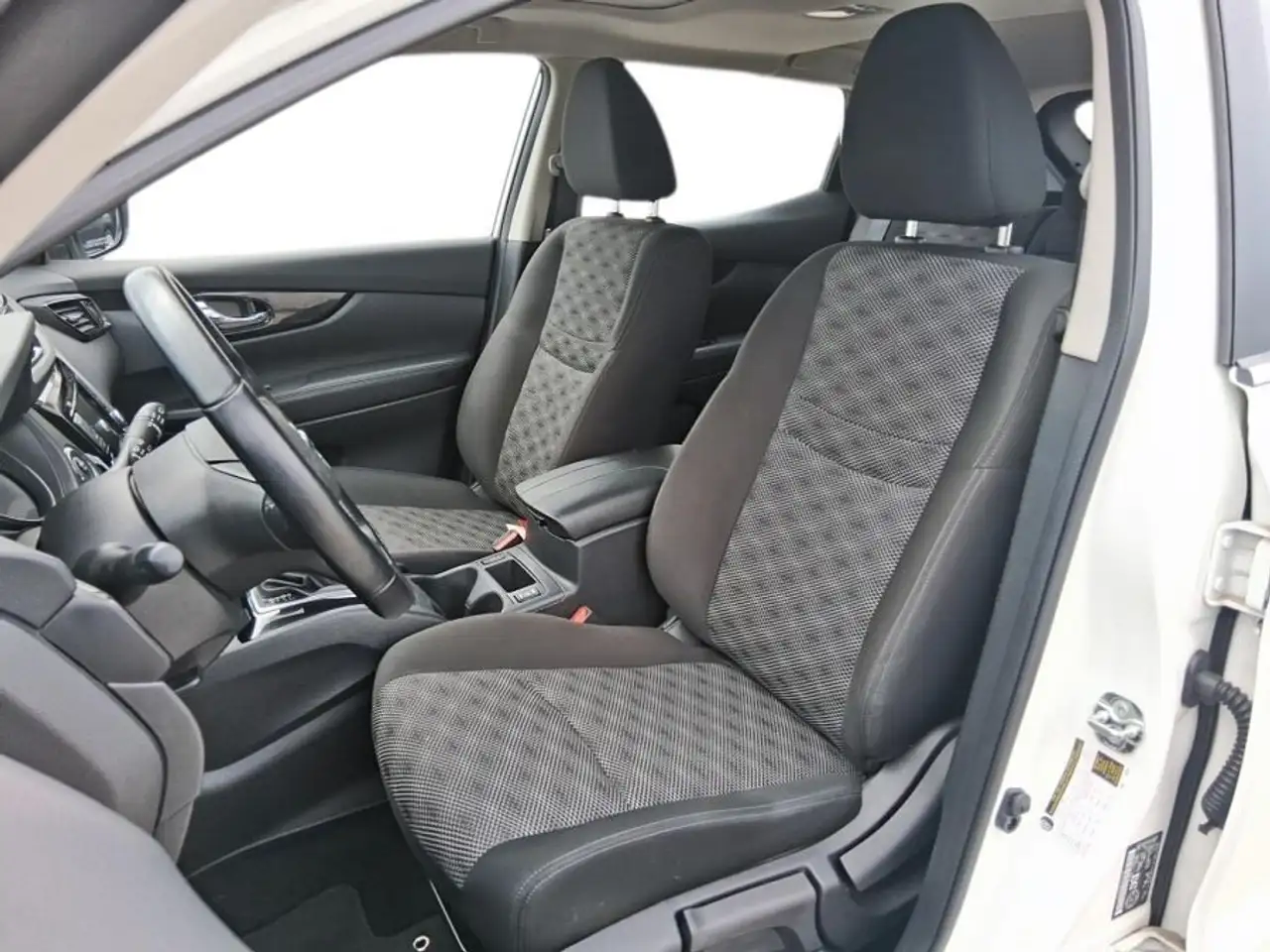 Nissan Qashqai снимка Nissan Qashqai