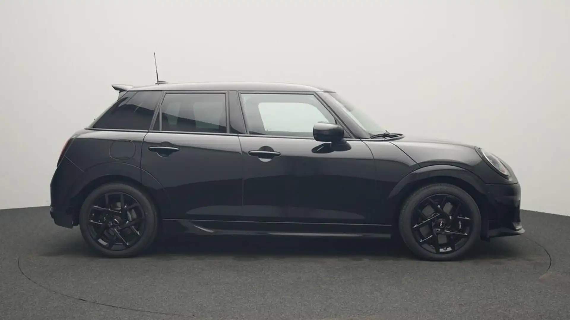 MINI Cooper S MINI Cooper S 5-deurs crna - 2