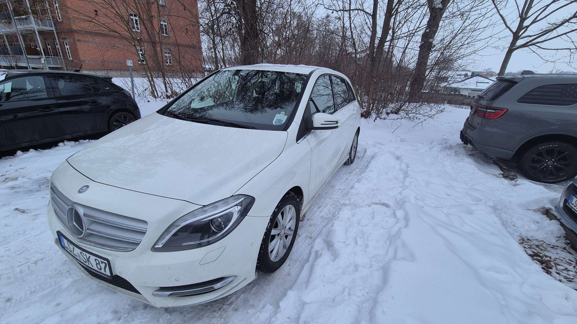 Second hand Mercedes Benz B-Class 180