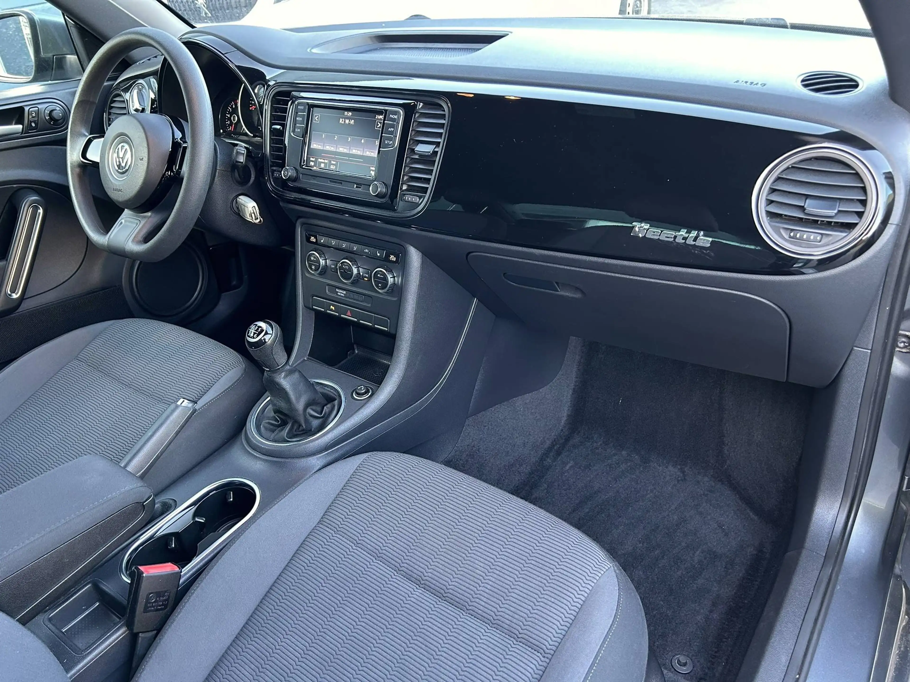 Volkswagen Beetle 1.2 TSI | Apple Carplay | Bluetooth | 17" Velgen — photo 10