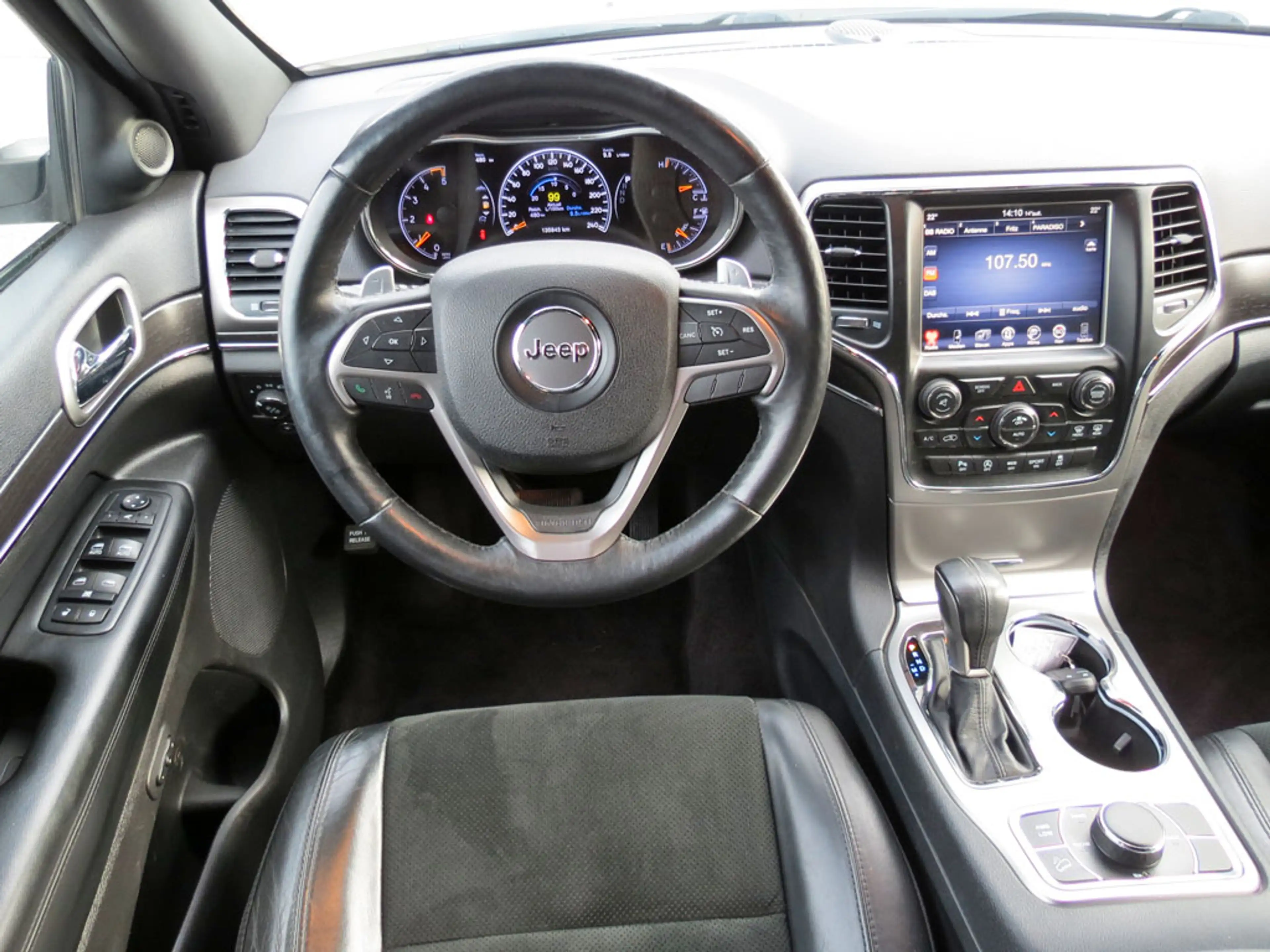 Jeep Grand Cherokee 3.0 CRD Limited Bi-Xenon Kamera Panorama AHK — photo 9