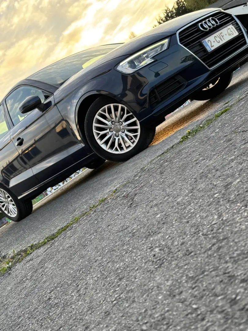 Audi A3 1.6 TDi Design S tronic - 1