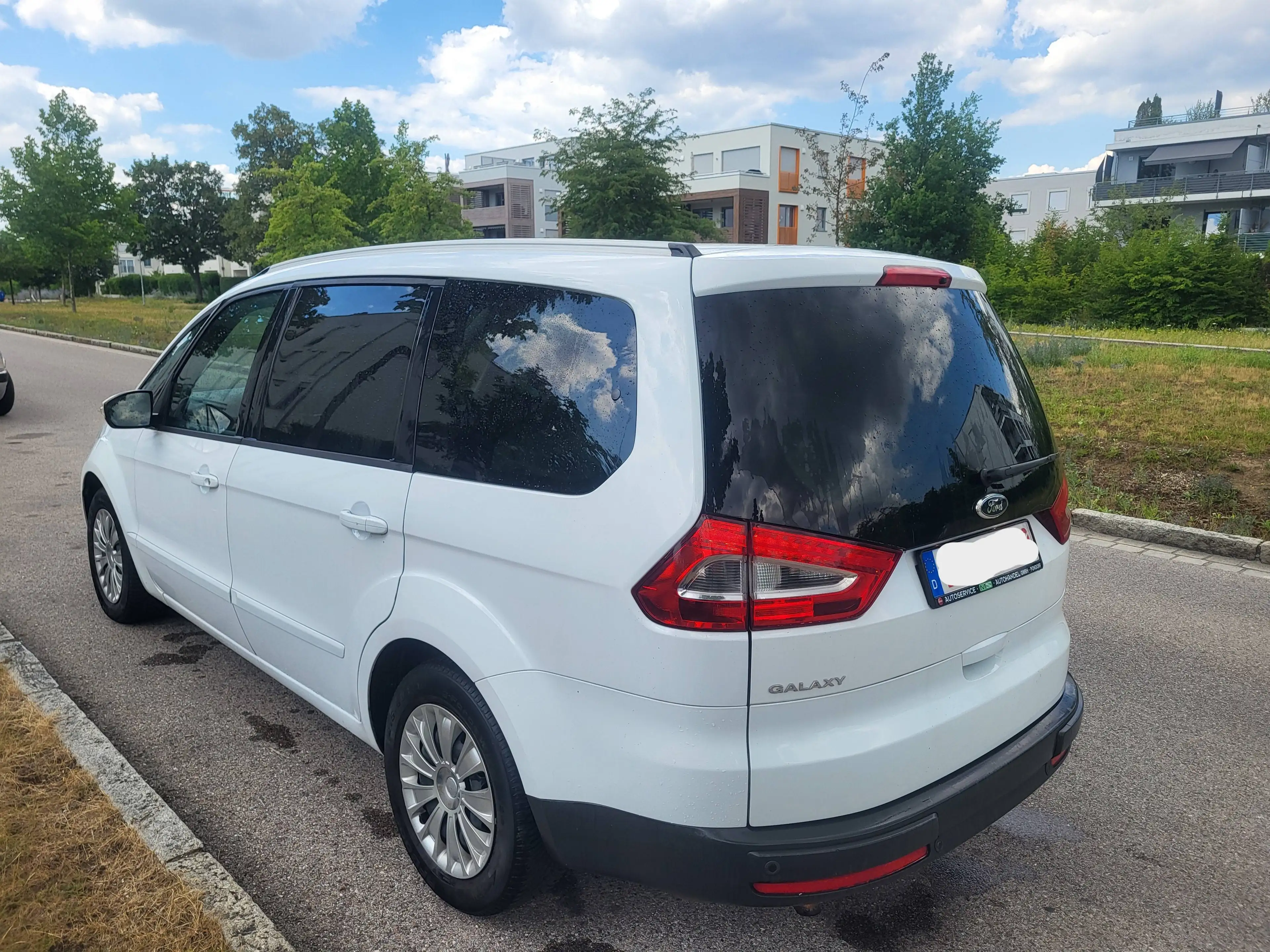 Ford Galaxy Viva — photo 4