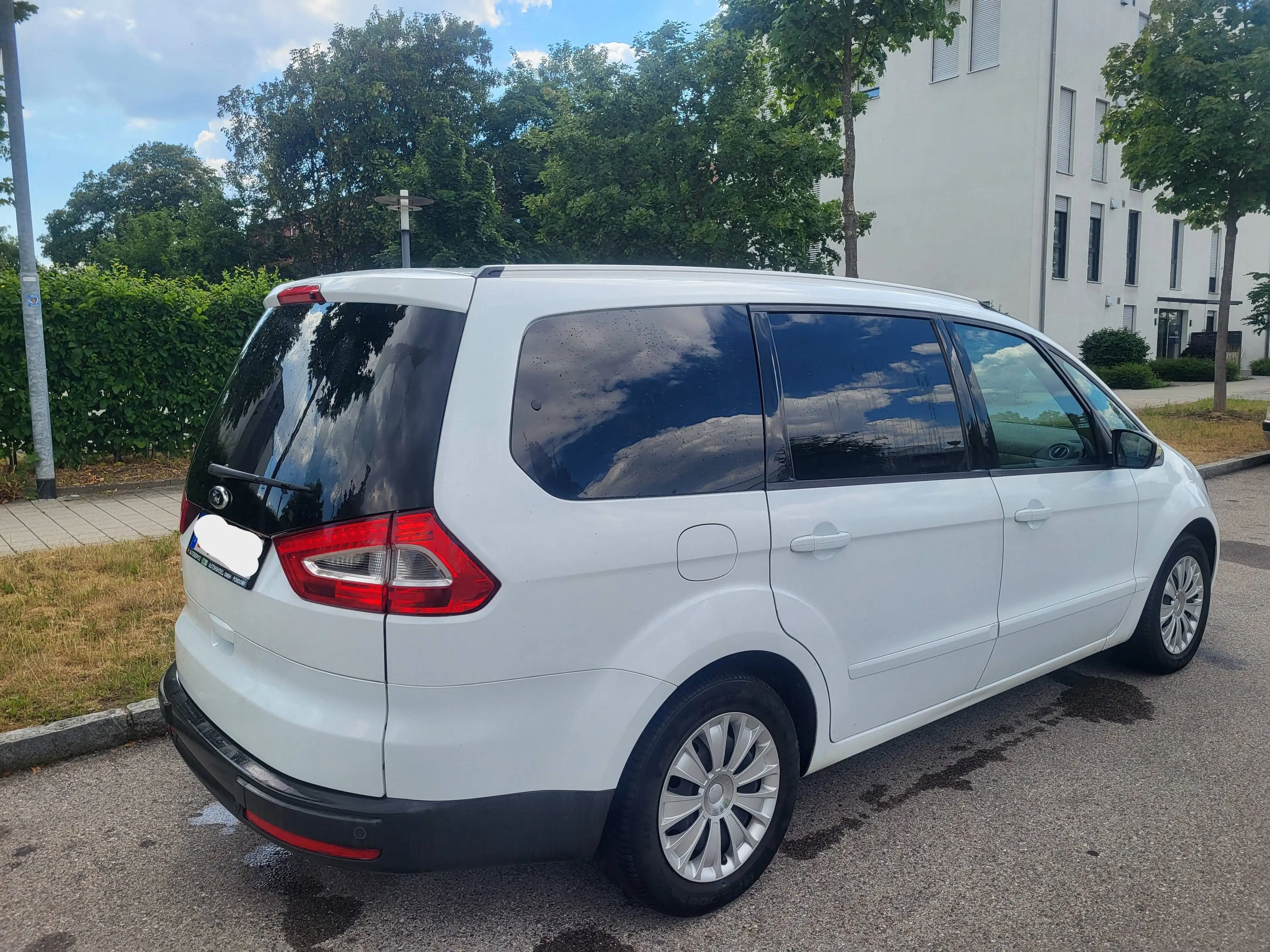 Ford Galaxy Viva — photo 6