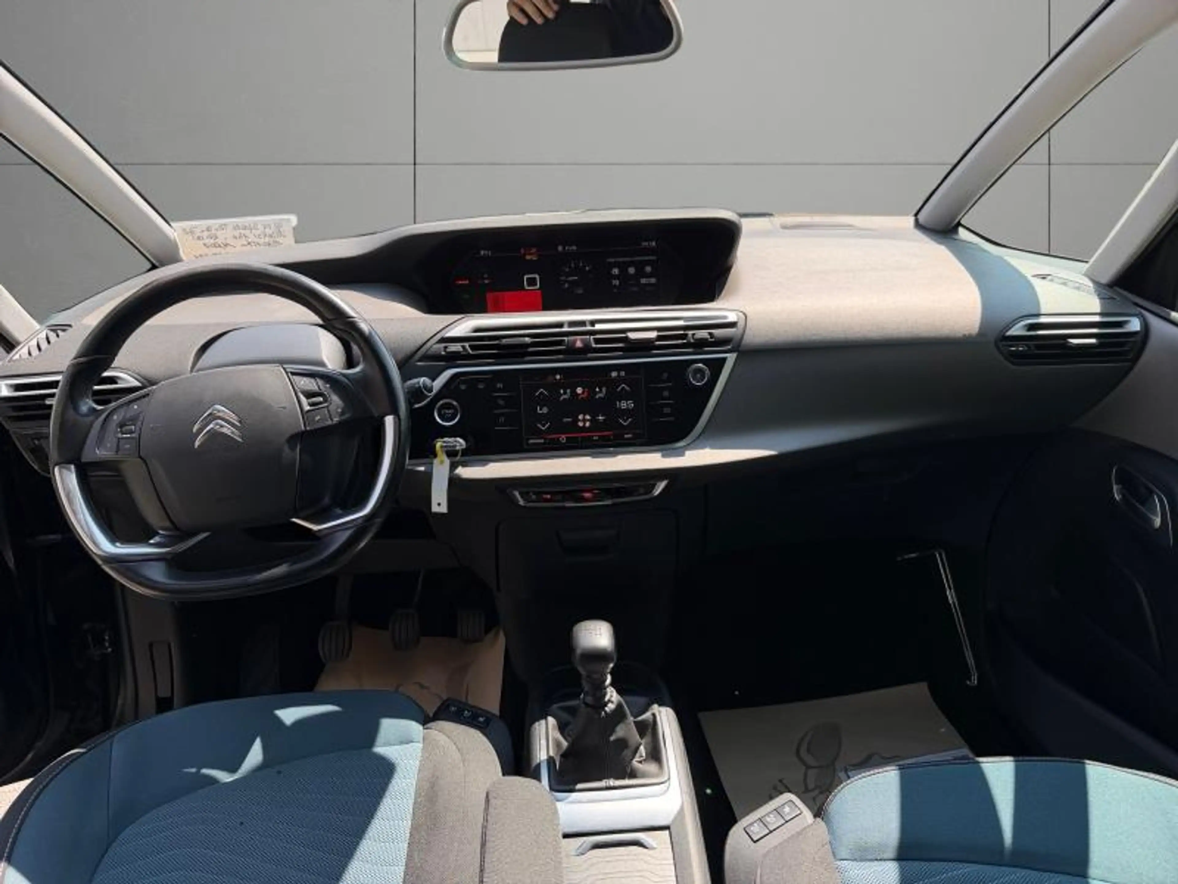 Citroen Grand C4 SpaceTourer 1.5 HDi 131cv 7pl noir 11/18 Airco GPS Camera — photo 13