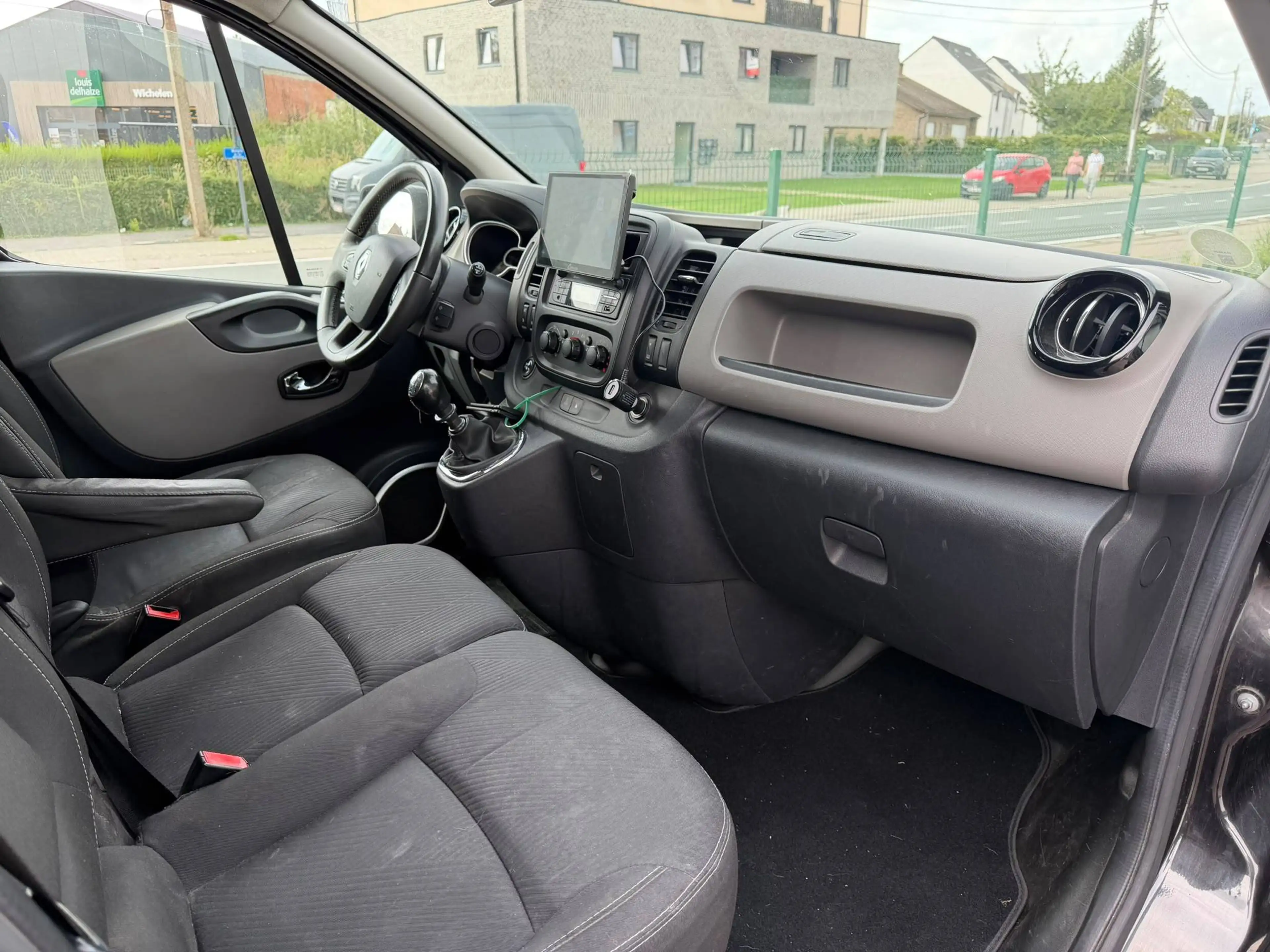 Renault Trafic 1.6CDTI * L2 * DUB CAB * 6ZITPL * BTW WAGEN * APPLE CARPLAY — photo 9