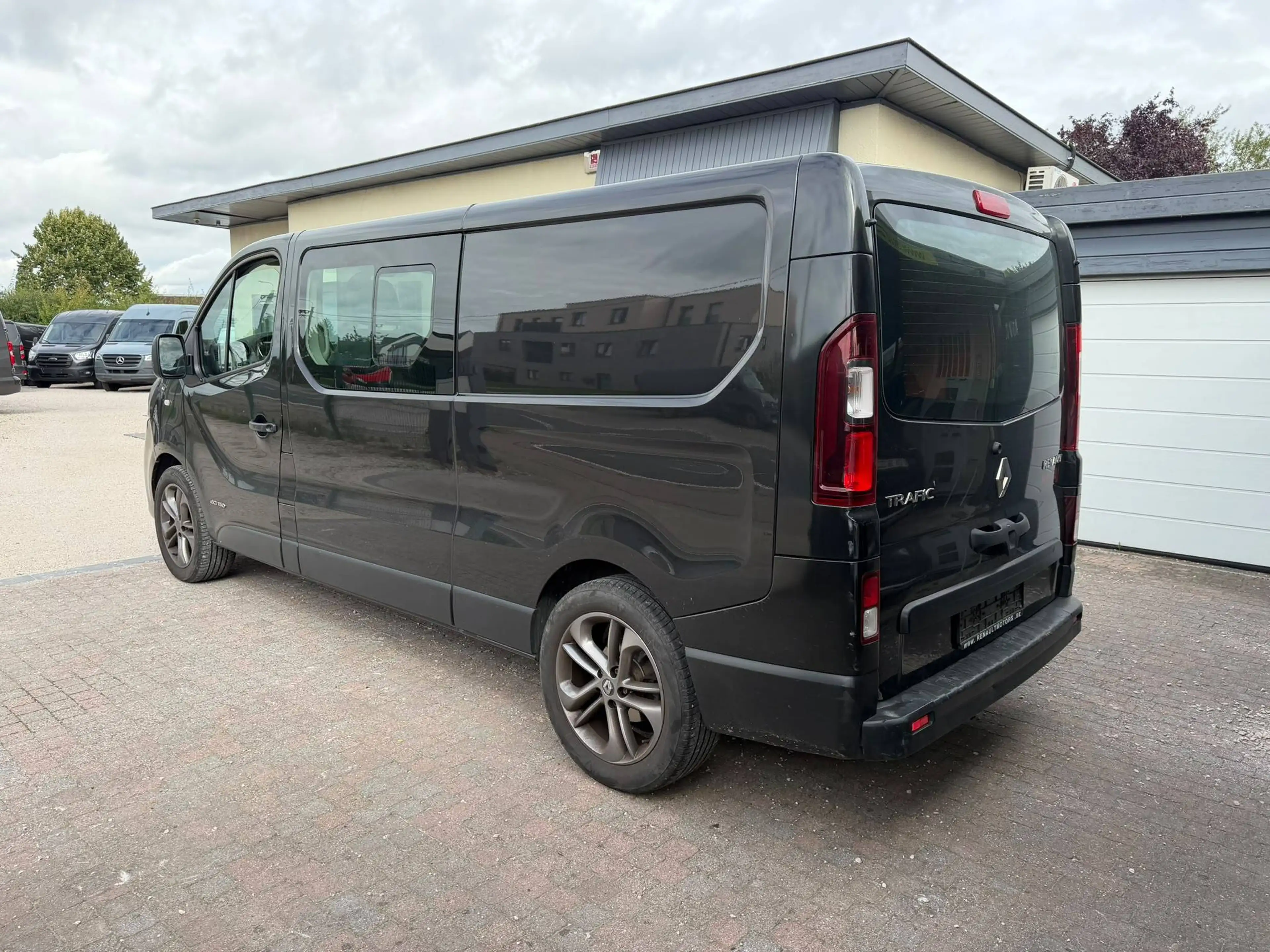 Renault Trafic 1.6CDTI * L2 * DUB CAB * 6ZITPL * BTW WAGEN * APPLE CARPLAY — photo 2