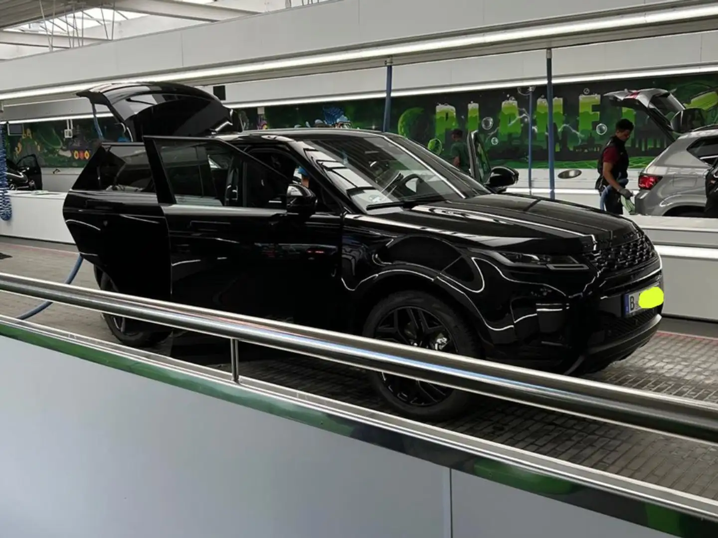 Land Rover Range Rover Evoque Range Rover Evoque D165 SE Schwarz - 1