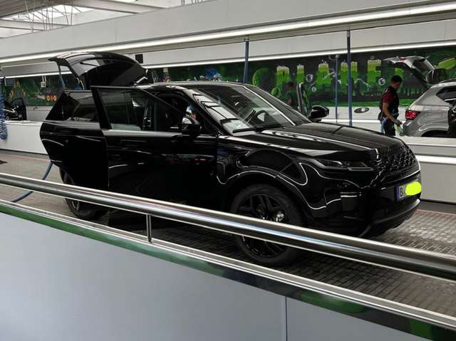 Imagine Land Rover Range Rover Evoque Range Rover Evoque D165 SE