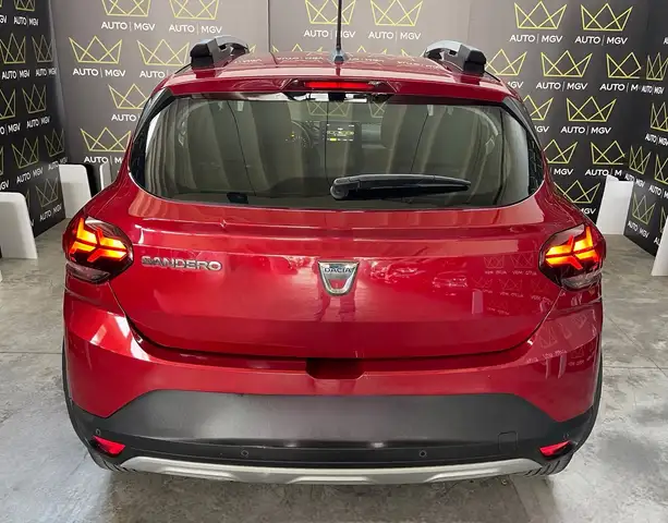 Dacia Sandero view 5
