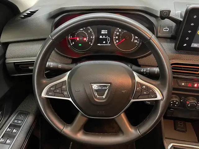 Dacia Sandero view 10